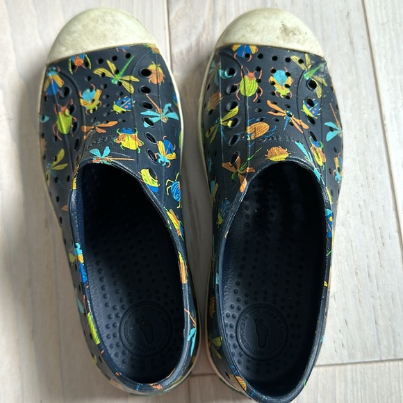 Native Brand Sandals: Jefferson Child Print size J1 - Picture 7 of 7